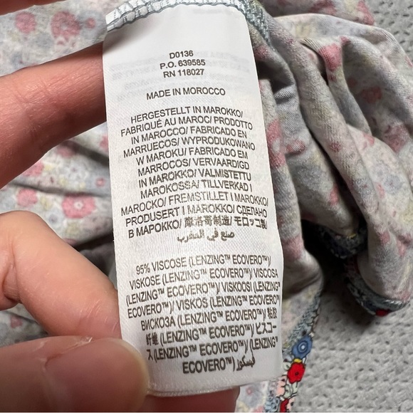 Boden V-Neck Floret cluster Puff Sleeve Jersey Dress Size 4P EUC - Picture 8 of 11